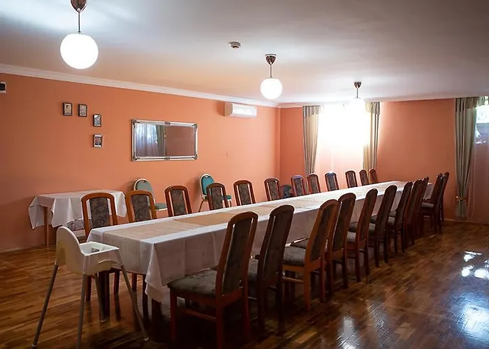 V8-kelemen Panzió Bed and breakfast