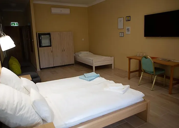 V8-kelemen Panzio לינה וארוחת בוקר מאקו